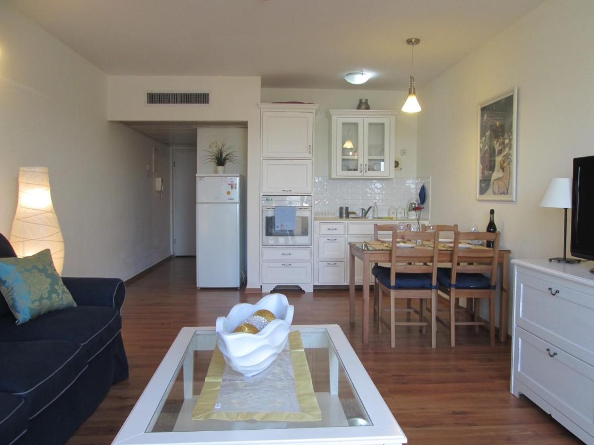 Last Minute Herzliya Екстер'єр фото