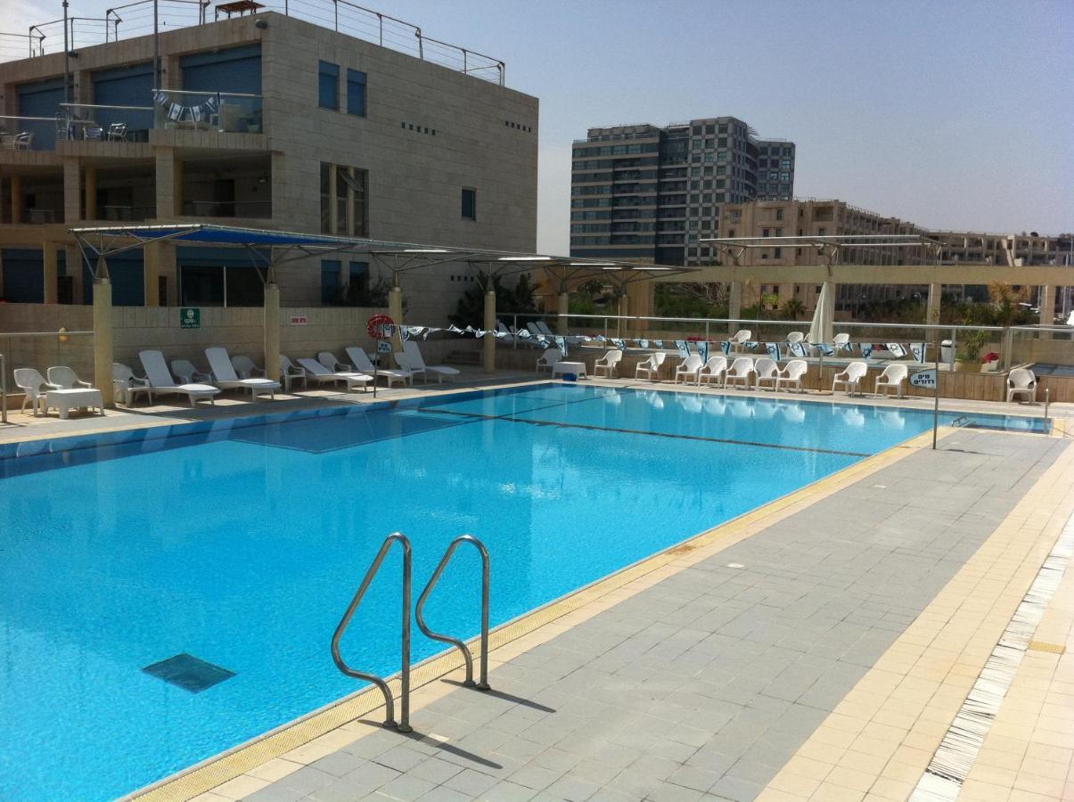 Last Minute Herzliya Екстер'єр фото